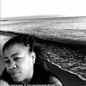 Meet your Posher, Cherrae